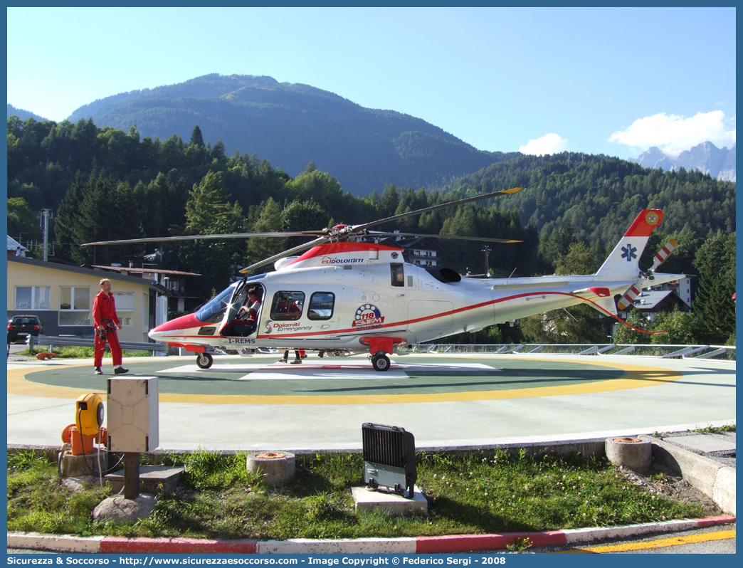 I-REMS
118 Regione Veneto
Agusta Westland A109S Grand
FALCO
Base di Pieve di Cadore
Parole chiave: 118;Veneto;Belluno;Pieve di Cadore;Agusta;A109;A;109;Grand;I-REMS;Falco;Elicottero;Elisoccorso