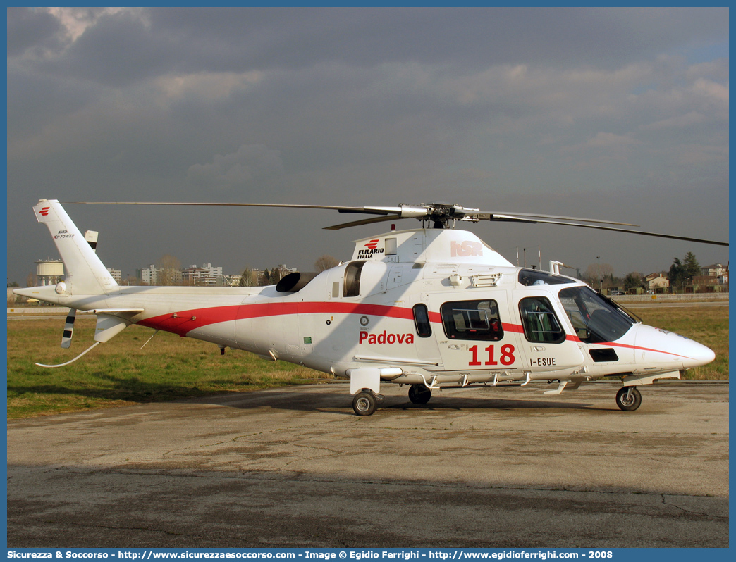 I-ESUE
118 Regione Veneto
Agusta A109E Power
ELI 1
Base di Padova
Parole chiave: 118;Veneto;Padova;Agusta;A109;A;109;Power;I-ESUE;Eli1;Eli 1;Elicottero;Elisoccorso