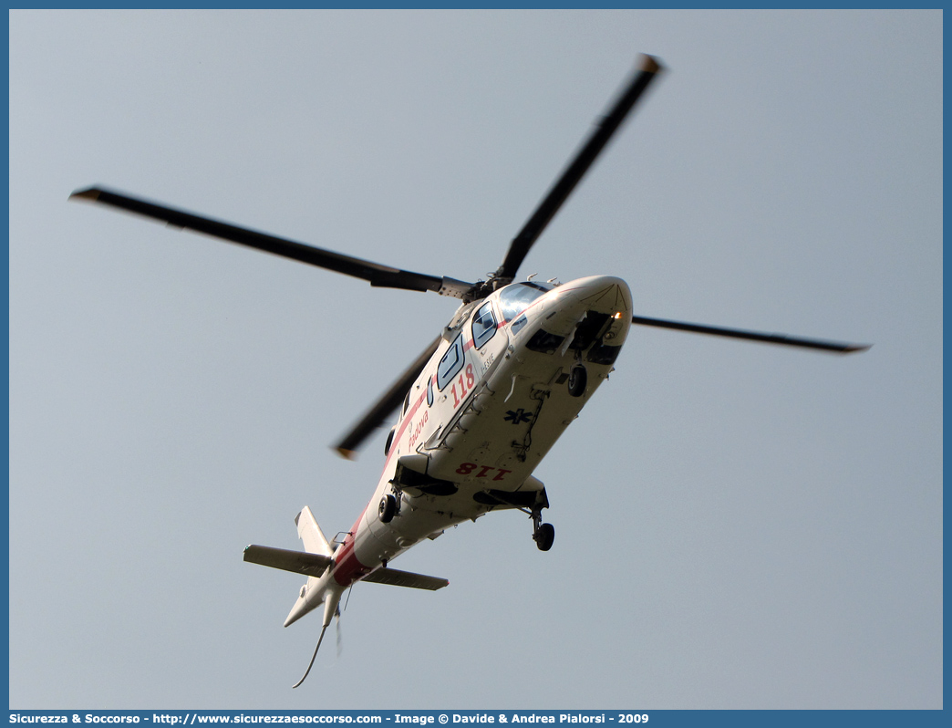 I-ESUE
118 Regione Veneto
Agusta A109E Power
ELI 1
Base di Padova
Parole chiave: 118;Veneto;Padova;Agusta;A109;A;109;Power;I-ESUE;Eli1;Eli 1;Elicottero;Elisoccorso