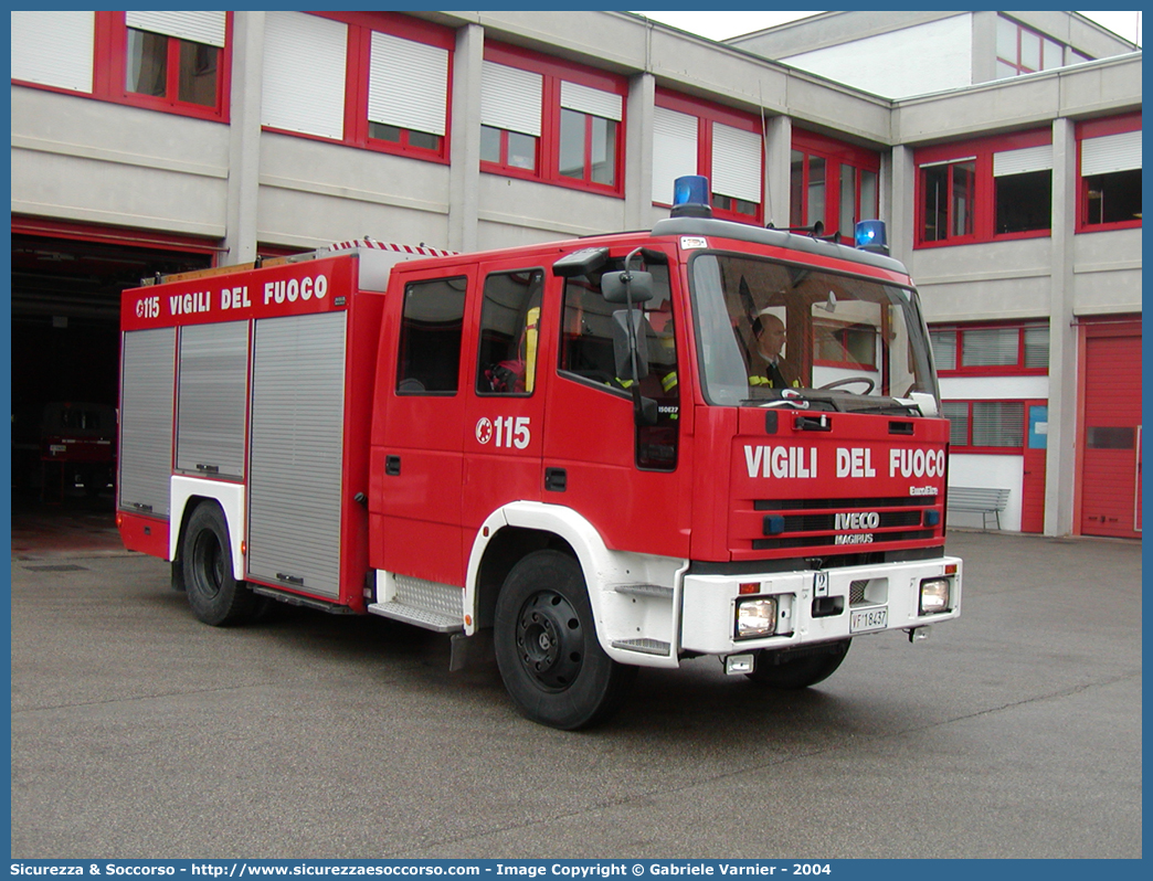 VF 18437
Corpo Nazionale Vigili del Fuoco
Iveco Magirus EuroFire 150E27 I serie
Parole chiave: VVF;V.V.F.;Corpo;Nazionale;Vigili;del;Fuoco;AutoPompaSerbatoio;APS;A.P.S.;Iveco;Magirus;EuroFire;150E27