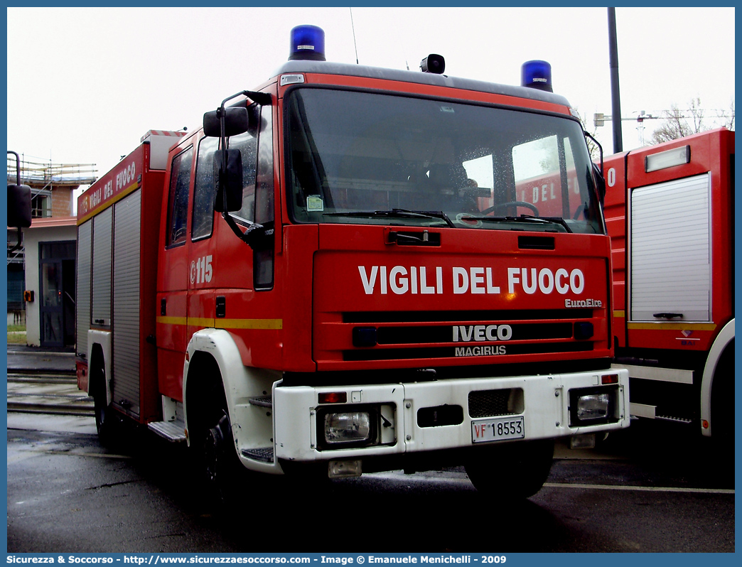 VF 18553
Corpo Nazionale Vigili del Fuoco
Iveco Magirus EuroFire 150E27 I serie
Parole chiave: VVF;V.V.F.;Corpo;Nazionale;Vigili;del;Fuoco;AutoPompaSerbatoio;APS;A.P.S.;Iveco;Magirus;EuroFire;150E27