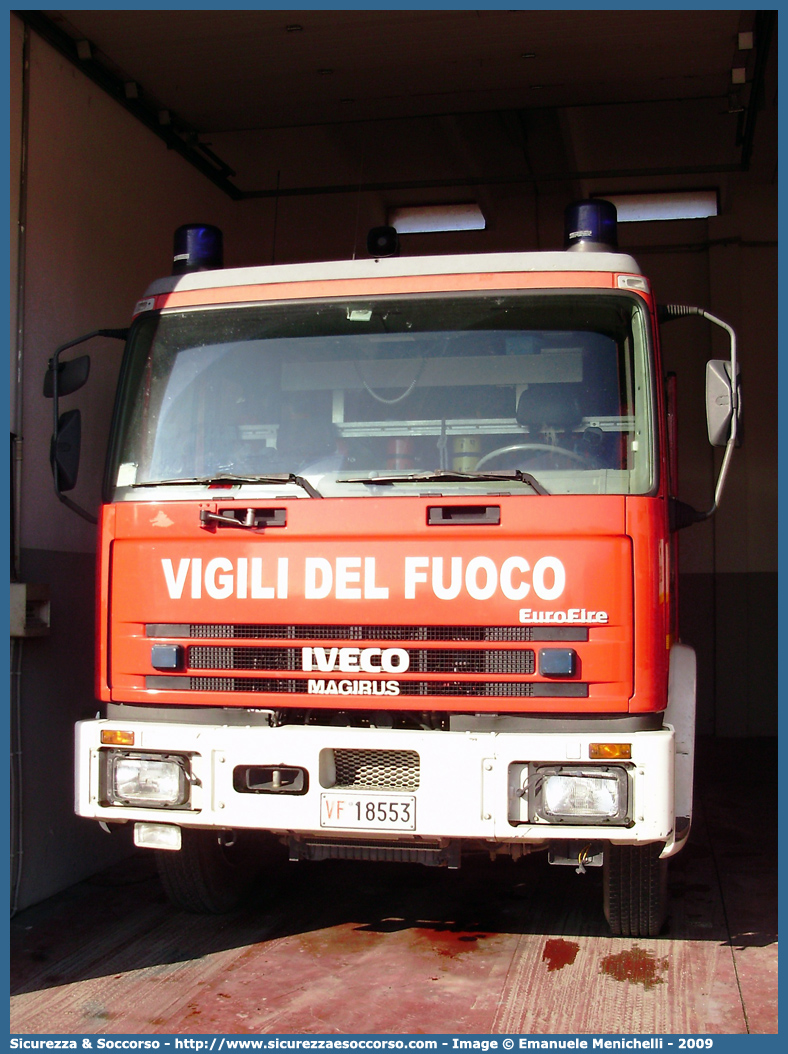 VF 18553
Corpo Nazionale Vigili del Fuoco
Iveco Magirus EuroFire 150E27 I serie
Parole chiave: VVF;V.V.F.;Corpo;Nazionale;Vigili;del;Fuoco;AutoPompaSerbatoio;APS;A.P.S.;Iveco;Magirus;EuroFire;150E27