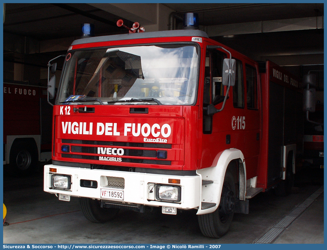 VF 18592
Corpo Nazionale Vigili del Fuoco
Iveco Magirus EuroFire 150E27 I serie
Parole chiave: VVF;V.V.F.;Corpo;Nazionale;Vigili;del;Fuoco;AutoPompaSerbatoio;APS;A.P.S.;Iveco;Magirus;EuroFire;150E27