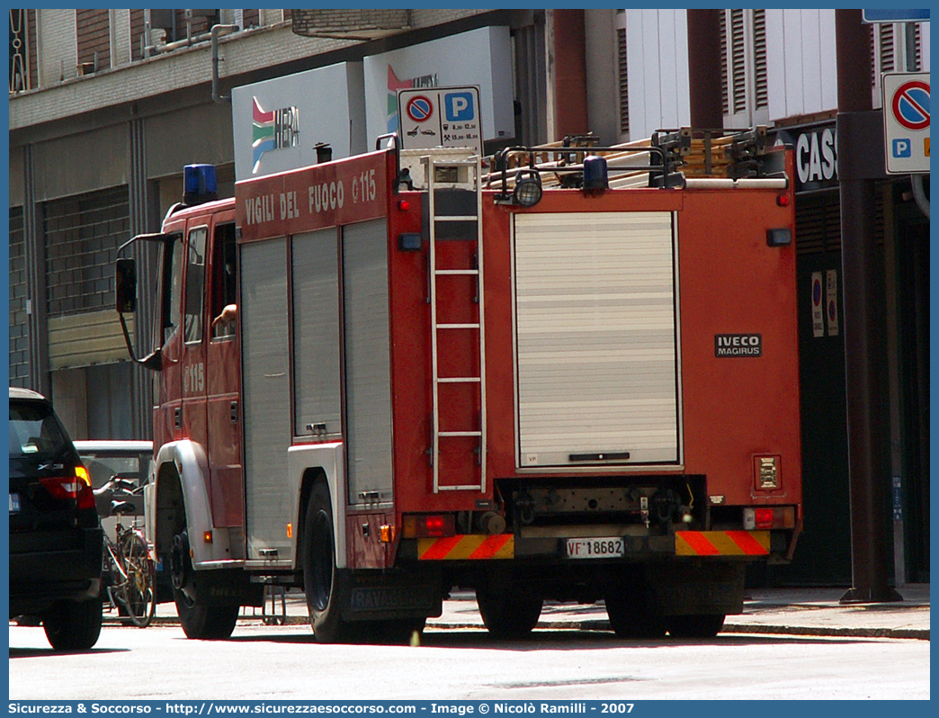 VF 18682
Corpo Nazionale Vigili del Fuoco
Iveco Magirus EuroFire 150E27 I serie
Parole chiave: VVF;V.V.F.;Corpo;Nazionale;Vigili;del;Fuoco;AutoPompaSerbatoio;APS;A.P.S.;Iveco;Magirus;EuroFire;150E27