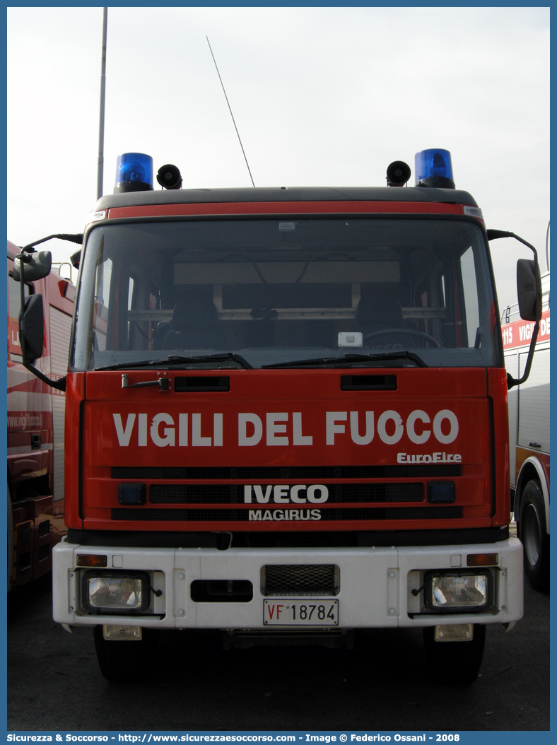 VF 18784
Corpo Nazionale Vigili del Fuoco
Iveco Magirus EuroFire 150E27 I serie
Parole chiave: VVF;V.V.F.;Corpo;Nazionale;Vigili;del;Fuoco;AutoPompaSerbatoio;APS;A.P.S.;Iveco;Magirus;EuroFire;150E27