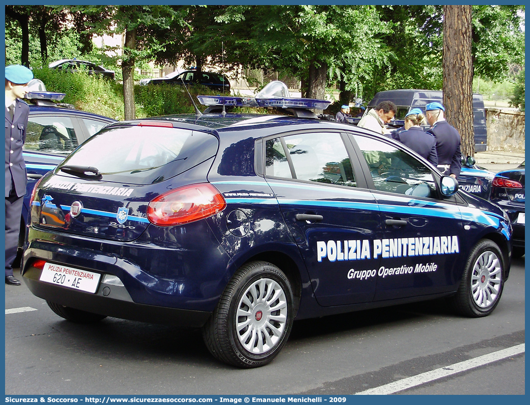 Polizia Penitenziaria 620AE
Polizia Pentenziaria
Gruppo Operativo Mobile
Fiat Nuova Bravo
Parole chiave: Polizia Penitenziaria;Gruppo Operativo Mobile;GOM;Fiat Nuova Bravo