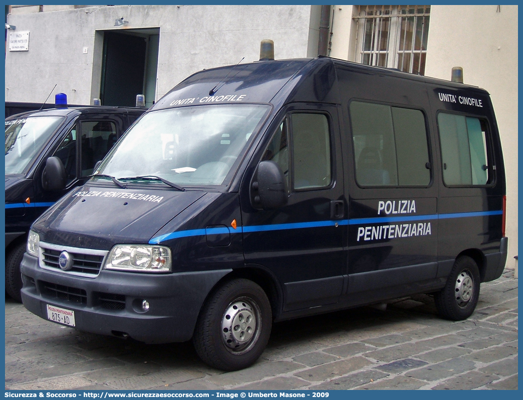 Polizia Penitenziaria 875AD
Polizia Penitenziaria
Servizio Cinofili
Fiat Ducato II serie restyling
Parole chiave: ADC;AdiC;PolPen;Polizia;Penitenziaria;Agenti;di;Custodia;Servizio;Cinofili;Fiat;Ducato