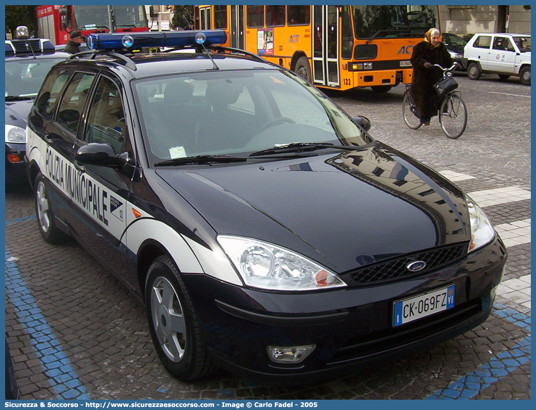 -
Polizia Locale
Unione Comuni del Marosticense
Ford Focus Station Wagon
Parole chiave: Polizia;Locale;Municipale;Marosticense;Marostica;Nove;Pianezze;Ford;Focus;Station Wagon