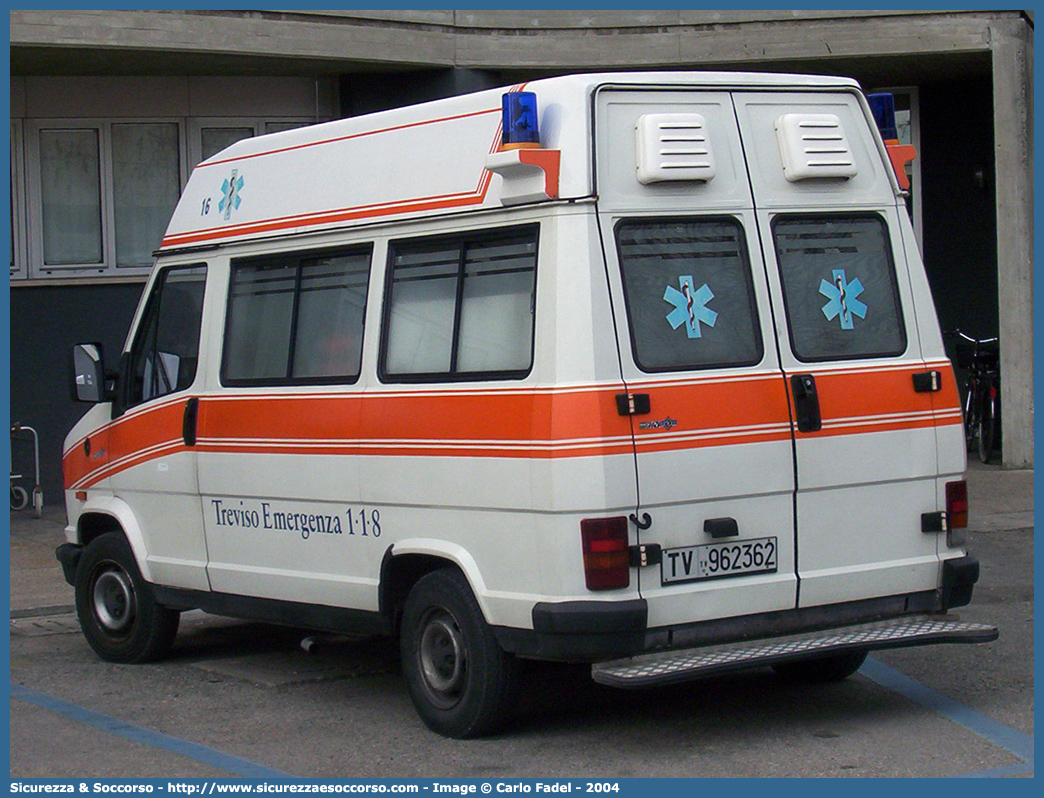 016
SUEM 118 Treviso Emergenza
Azienda ULSS 2 - Marca Trevigiana
Fiat Ducato I serie restyling
Allestitore Grazia
Parole chiave: 118;SUEM;S.U.E.M.;Treviso;Emergenza;Ambulanza;Fiat;Ducato;Grazia