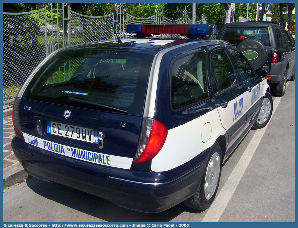 -
Polizia Municipale
Comune di San Giorgio in Bosco
Lancia Lybra Station Wagon
Parole chiave: PL;P.L.;PM;P.M.;Polizia;Locale;Municipale;San Giorgio in Bosco;Lancia;Lybra;Station;Wagon