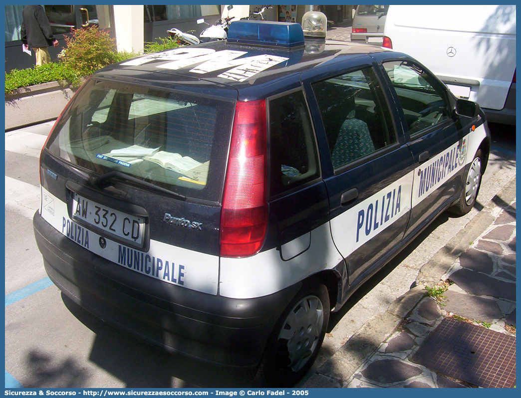 -
Polizia Municipale
Comune di Cadoneghe
Fiat Punto I serie
Parole chiave: Polizia;Locale;Municipale;Cadoneghe;Fiat;Punto