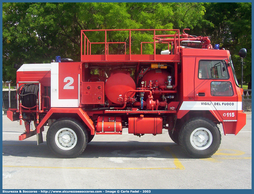 VF 16247
Corpo Nazionale Vigili del Fuoco
Nucleo Aeroportuale
Sirmac Rampini 524D 4x4 "Rambo"
Parole chiave: VF;VVF;V.F.;V.V.F.;Corpo;Nazionale;Vigili del Fuoco;Vigili;Fuoco;Sirmac;Rampini;524D;Rambo;Aeroportuale