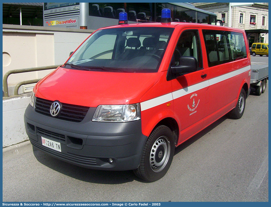 VF 2A6 TN
Unione Distrettuale di Pozza di Fassa
Volkswagen Transporter T5
Parole chiave: VF;V.F.;Corpo;Vigili;del;Fuoco;Volontari;Unione;Distrettuale;Fondo;Volkswagen;Transporter;T5