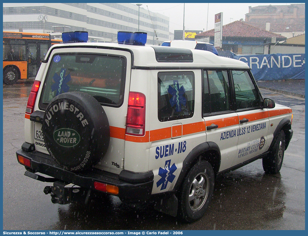 ALFA 20
SUEM 118 Venezia Mestre
Azienda ULSS 3 - Serenissima
Mestre
Land Rover Discovery II serie
Parole chiave: 118;SUEM;S.U.E.M.;Venezia;Mestre;Emergenza;Automedica;Land Rover;Discovery