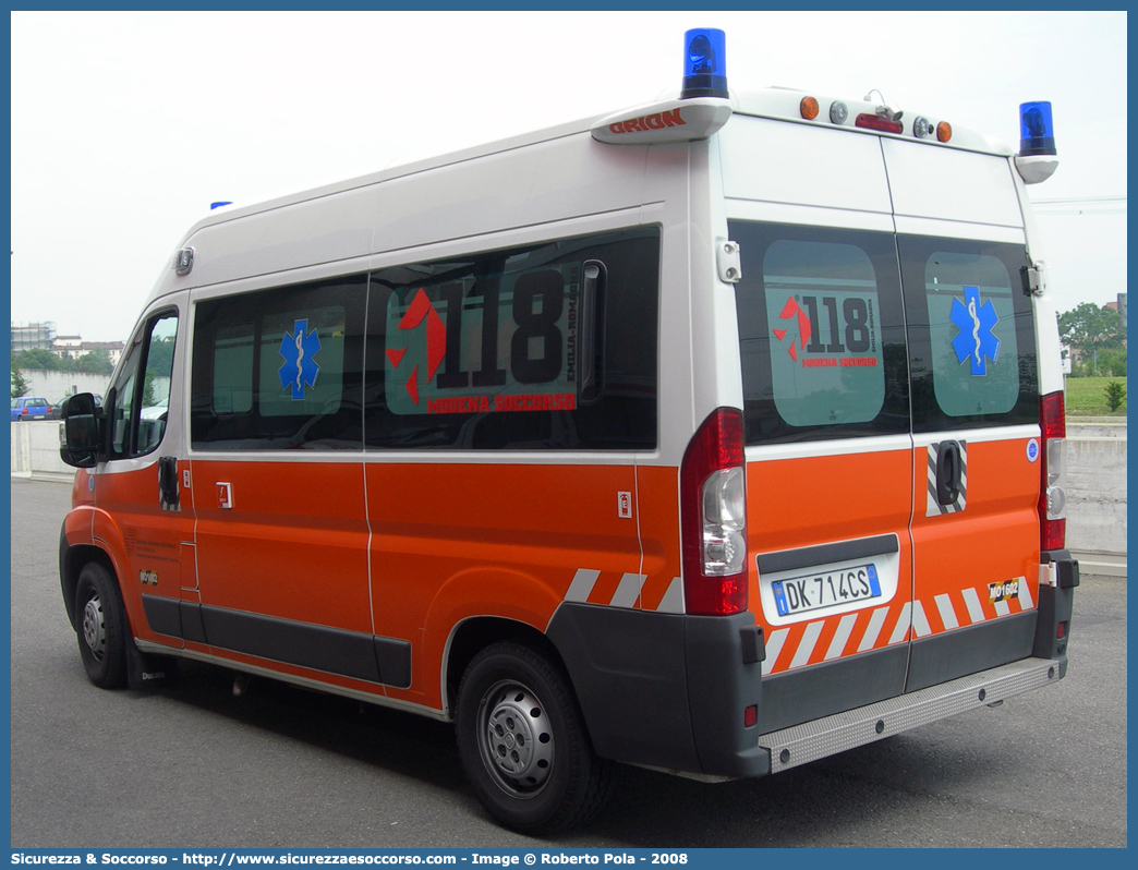 MO 1602
118 Modena Soccorso
Fiat Ducato III serie
Allestitore Orion S.r.l.
Parole chiave: 118;Modena;Soccorso;Ambulanza;Fiat;Ducato;X250;X 250;Orion