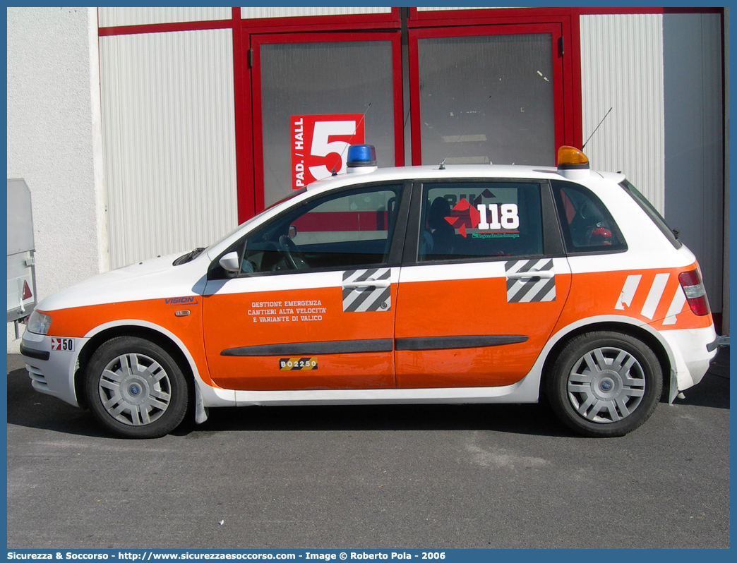 BO 2250
118 Bologna Soccorso
Fiat Stilo
Allestitore Vision S.r.l.
Parole chiave: 118;Bologna;Soccorso;Fiat;Stilo;Vision;G.E.C.A.V.;GECAV;Gestione;Cantieri;Alta Velocità;Variante di Valico