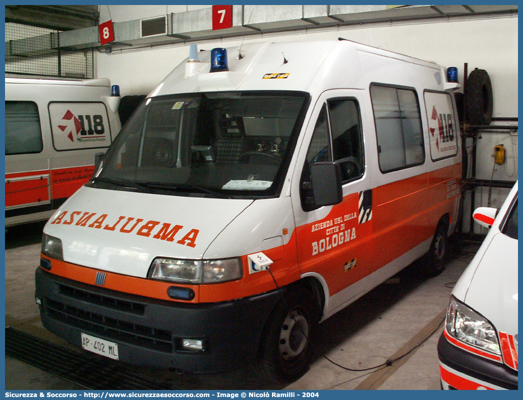 BO 0002
118 Bologna Soccorso
Fiat Ducato II serie
Allestitore Grazia
Parole chiave: 118;Bologna;Soccorso;Ambulanza;Fiat;Ducato