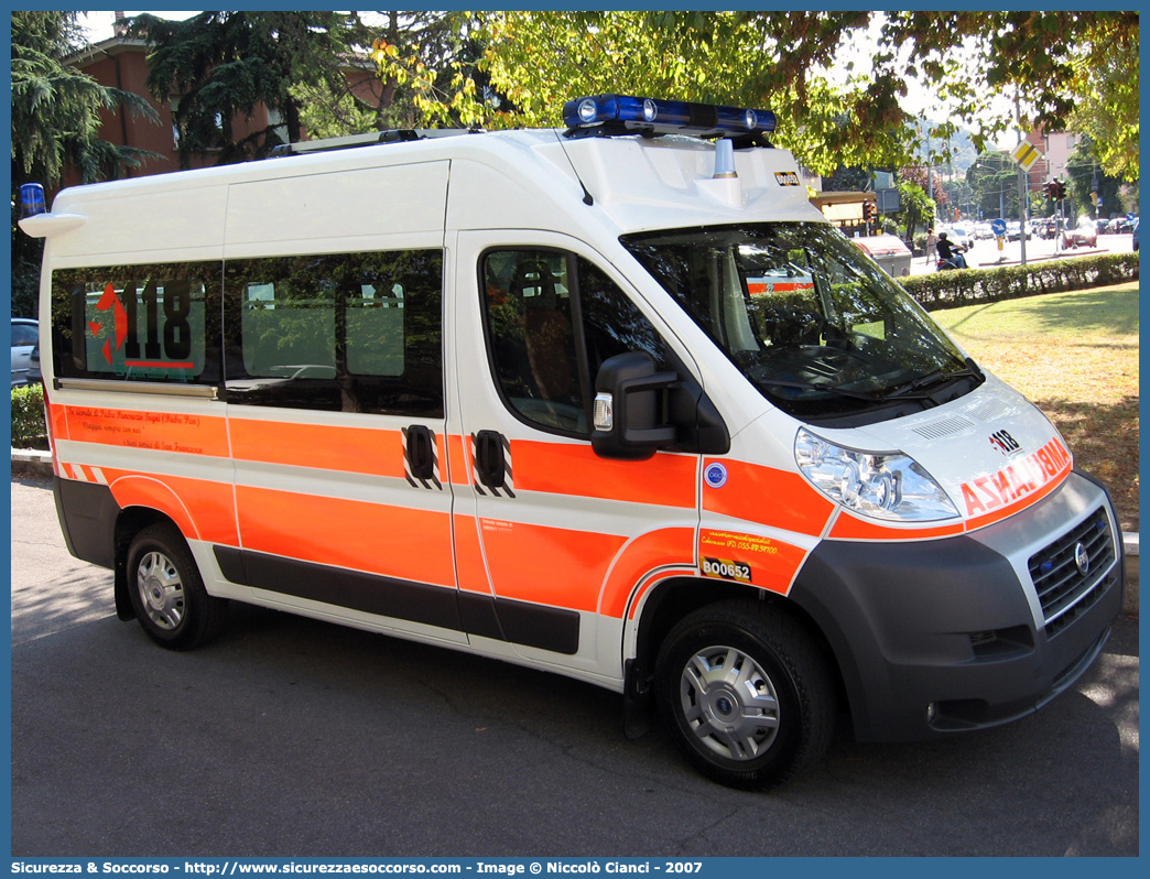 BO 0652
118 Bologna Soccorso
Fiat Ducato III serie
Allestitore Orion S.r.l.
Parole chiave: 118;Bologna;Soccorso;Ambulanza;Autoambulanza;Fiat;Ducato;X250;X 250;Orion