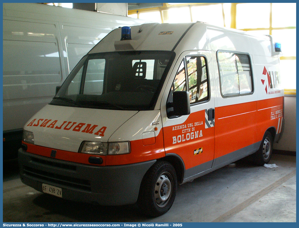 BO 2715
118 Bologna Soccorso
Fiat Ducato II serie
Parole chiave: 118;Bologna;Soccorso;Ambulanza;Fiat;Ducato