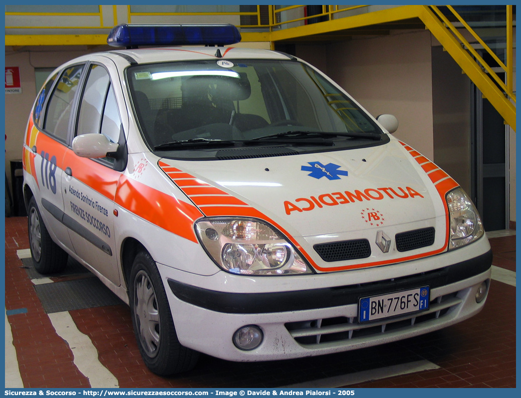 ALFA MIKE 02
118 Firenze Soccorso
Renault Scenic I serie
Allestitore Alessi e Becagli S.n.c.
Parole chiave: 118;Firenze;Soccorso;Automedica;Renault;Scenic;Alessi e Becagli