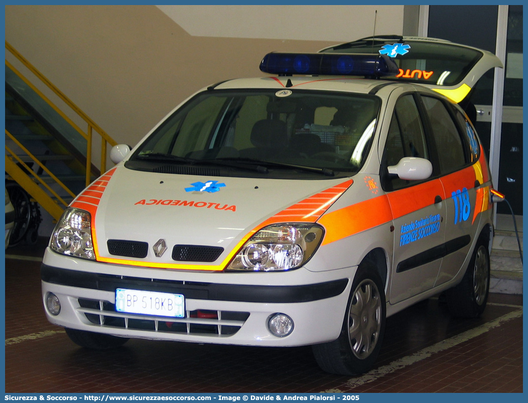 ALFA MIKE 03
118 Firenze Soccorso
Renault Scenic I serie
Allestitore Alessi e Becagli S.n.c.
Parole chiave: 118;Firenze;Soccorso;Automedica;Renault;Scenic;Alessi e Becagli