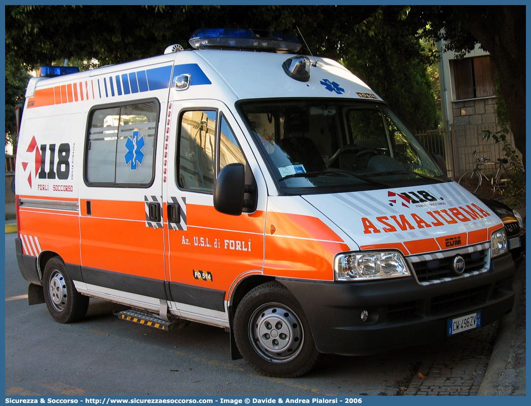 FO 14
118 Romagna Soccorso
Ambito Territoriale di Forlì
Fiat Ducato II serie restyling
Allestitore EDM S.r.l.
Parole chiave: 118;Romagna;Soccorso;Forlì;Ambulanza;Fiat;Ducato;EDM