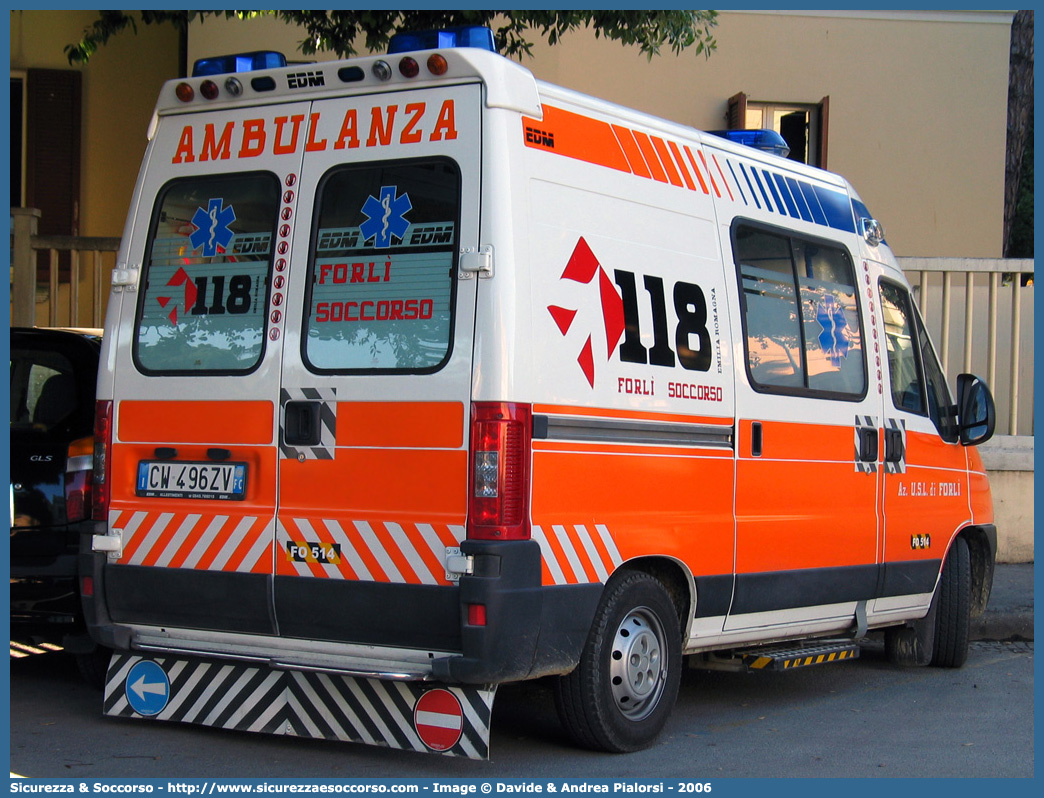 FO 14
118 Romagna Soccorso
Ambito Territoriale di Forlì
Fiat Ducato II serie restyling
Allestitore EDM S.r.l.
Parole chiave: 118;Romagna;Soccorso;Forlì;Ambulanza;Fiat;Ducato;EDM