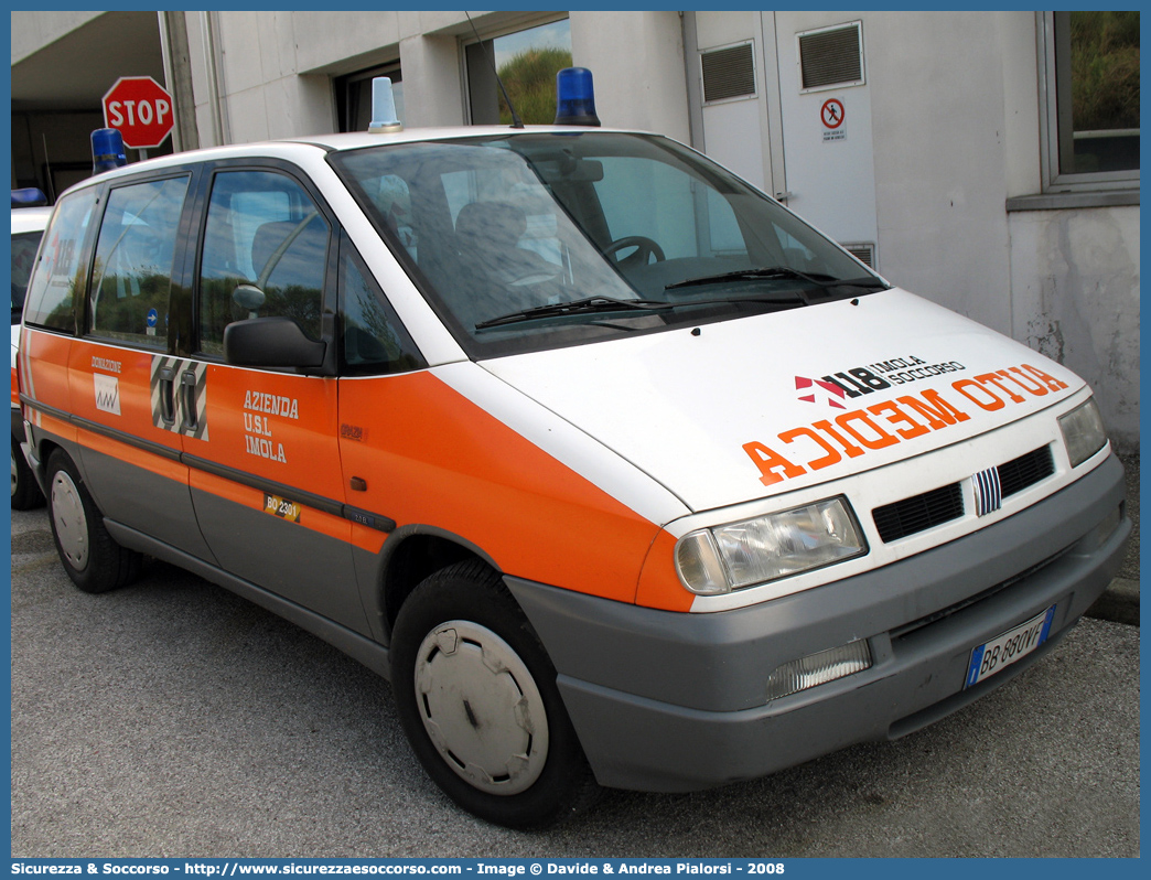 BO 2301
118 Imola Soccorso
Fiat Ulysse I serie
Allestitore Grazia
Parole chiave: 118;Imola;Soccorso;Automedica;Fiat;Ulysse;Grazia