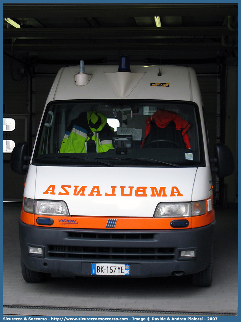 BO 2308
118 Imola Soccorso
Fiat Ducato II serie
Allestitore Vision S.r.l.
Parole chiave: 118;Imola;Soccorso;Ambulanza;Fiat;Ducato;Vision