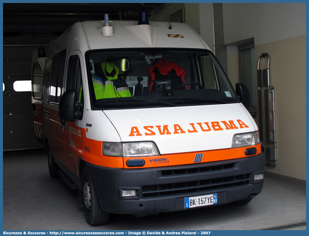 BO 2308
118 Imola Soccorso
Fiat Ducato II serie
Allestitore Vision S.r.l.
Parole chiave: 118;Imola;Soccorso;Ambulanza;Fiat;Ducato;Vision