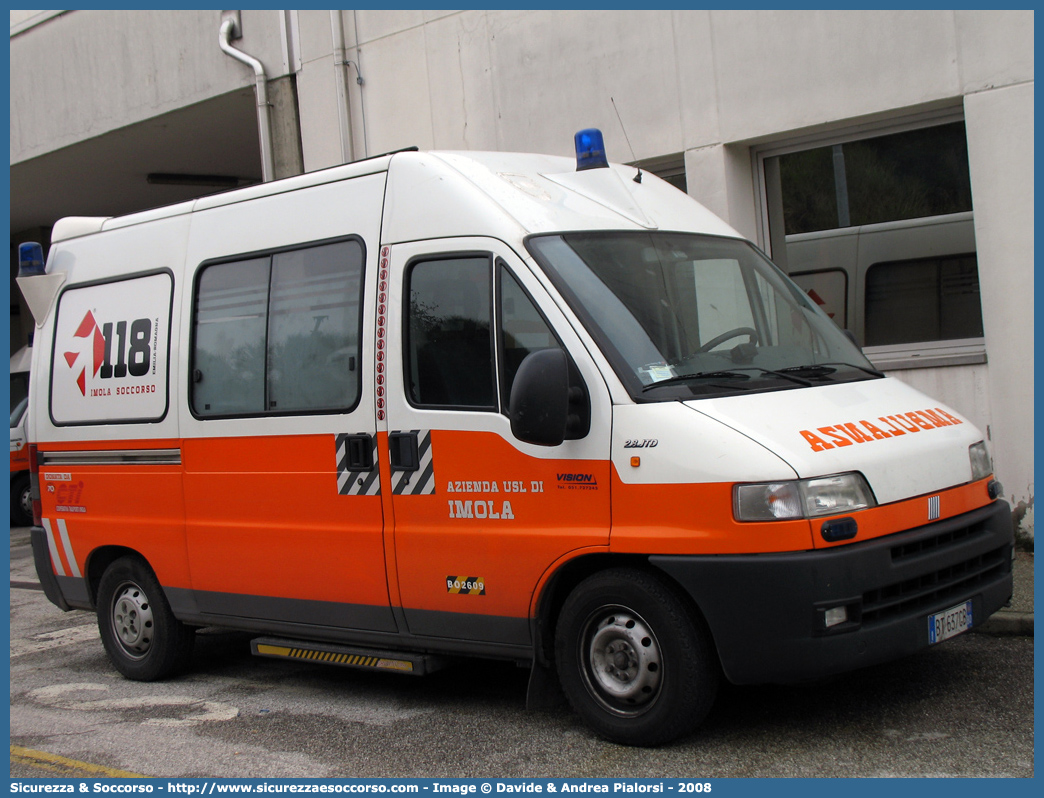 BO 2309
118 Imola Soccorso
Fiat Ducato II serie
Allestitore Vision S.r.l.
Parole chiave: 118;Imola;Soccorso;Ambulanza;Fiat;Ducato;Vision