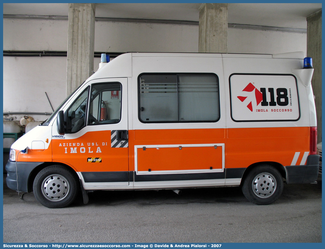 BO 2310
118 Imola Soccorso
Fiat Ducato II serie restyling
Allestitore Vision S.r.l.
Parole chiave: 118;Imola;Soccorso;Ambulanza;Fiat;Ducato;Vision