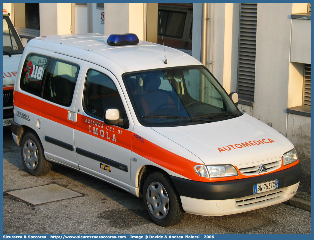 BO 2311
118 Imola Soccorso
Citroen Berlingo I serie
Allestitore Vision S.r.l.
Parole chiave: 118;Imola;Soccorso;Automedica;Citroen;Berlingo;Vision