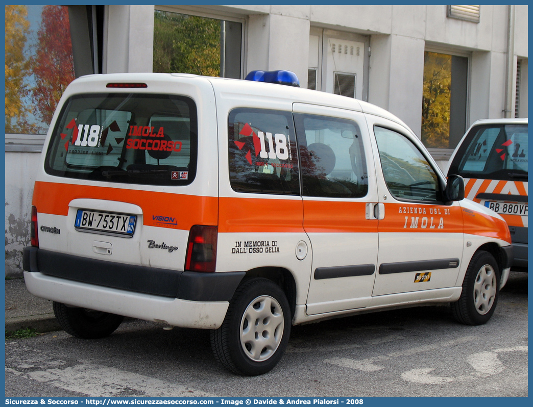 BO 2311
118 Imola Soccorso
Citroen Berlingo I serie
Allestitore Vision S.r.l.
Parole chiave: 118;Imola;Soccorso;Automedica;Citroen;Berlingo;Vision