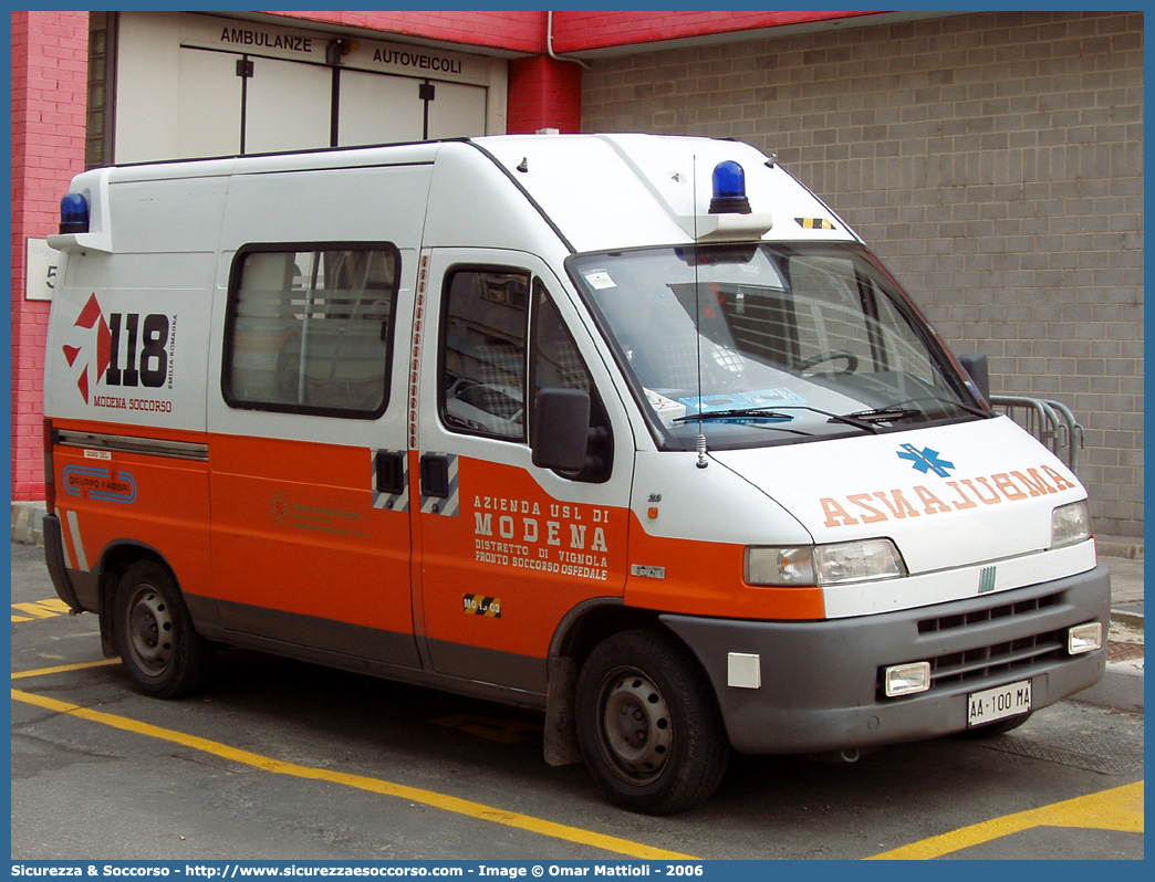 MO 1903
118 Modena Soccorso
Fiat Ducato II serie
Parole chiave: 118;Modena;Soccorso;Ambulanza;Fiat;Ducato