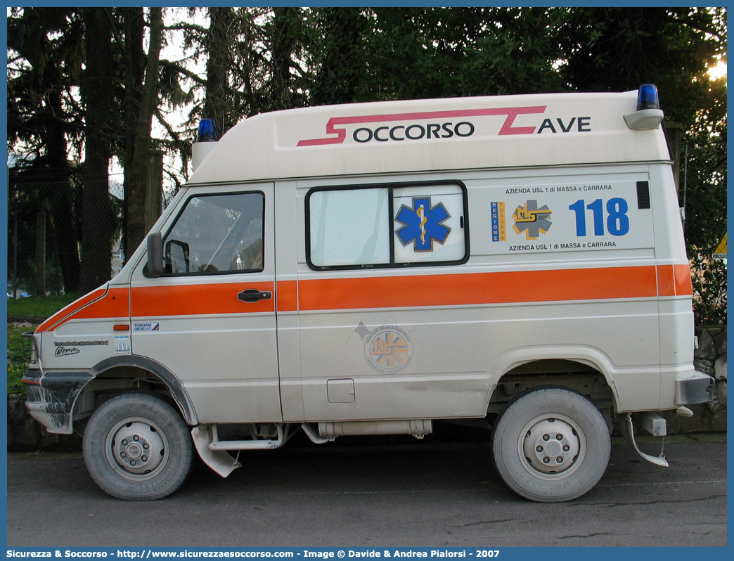 -
118 Massa Carrara Soccorso
Soccorso Cave
Iveco Daily 35-10 4x4 II serie
Allestitore MAF S.n.c.
Parole chiave: 118;Massa;Carrara;Soccorso;Cave;Iveco;Daily;MAF