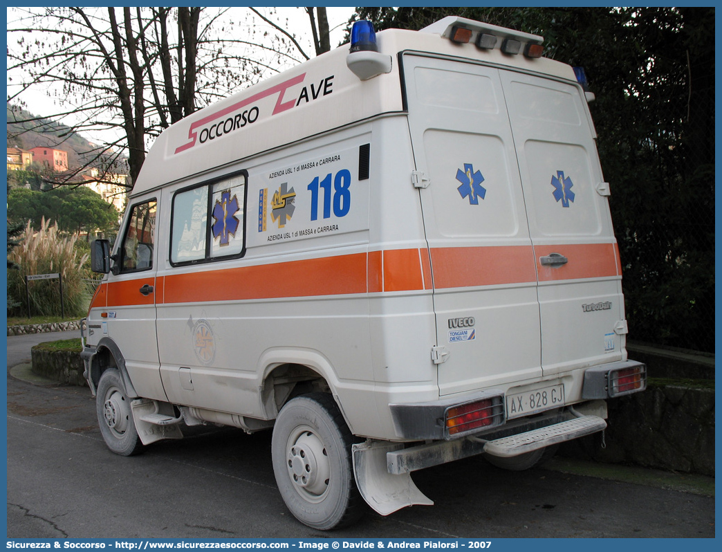 -
118 Massa Carrara Soccorso
Soccorso Cave
Iveco Daily 35-10 4x4 II serie
Allestitore MAF S.n.c.
Parole chiave: 118;Massa;Carrara;Soccorso;Cave;Iveco;Daily;MAF