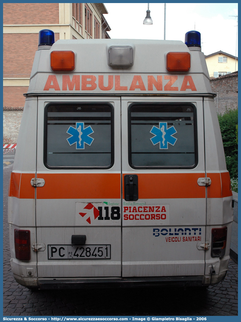 -
118 Piacenza Soccorso
Fiat Ducato I serie restyling
Allestitore Bollanti S.r.l.
Parole chiave: 118;Piacenza;Soccorso;Ambulanza;Fiat;Ducato;Bollanti