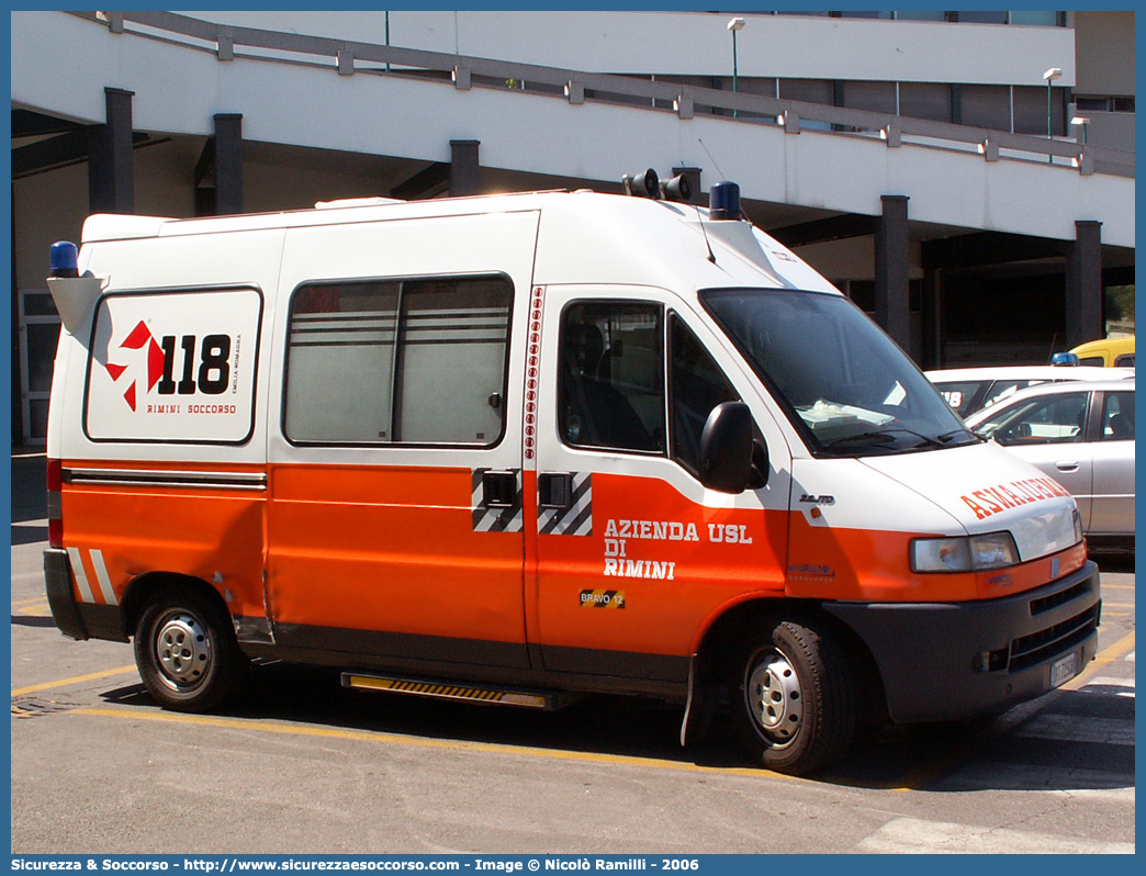 BRAVO 12
118 Romagna Soccorso
Ambito Territoriale di Rimini
Fiat Ducato II serie
Allestitore Vision S.r.l.
Parole chiave: 118;Romagna;Soccorso;Rimini;Ambulanza;Fiat;Ducato;Vision