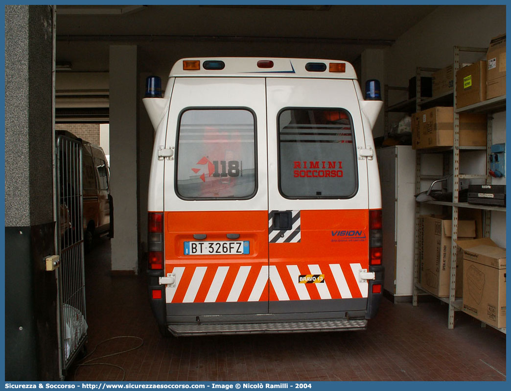 BRAVO 13
118 Romagna Soccorso
Ambito Territoriale di Rimini
Fiat Ducato II serie
Allestitore Vision S.r.l.
Parole chiave: 118;Romagna;Soccorso;Rimini;Ambulanza;Fiat;Ducato;Vision