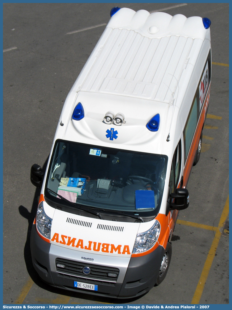 BRAVO 22
118 Romagna Soccorso
Ambito Territoriale di Rimini
Fiat Ducato III serie
Allestitore Bollanti S.r.l.
Parole chiave: 118;Romagna;Soccorso;Rimini;Ambulanza;Fiat;Ducato;Bollanti