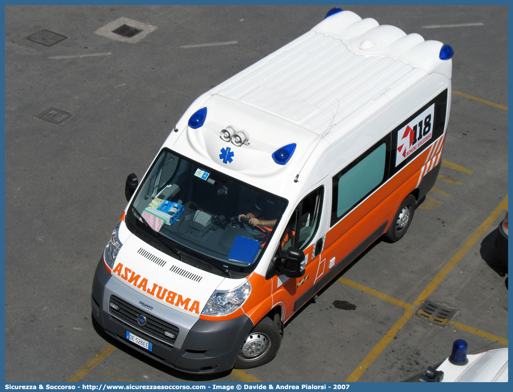 BRAVO 22
118 Romagna Soccorso
Ambito Territoriale di Rimini
Fiat Ducato III serie
Allestitore Bollanti S.r.l.
Parole chiave: 118;Romagna;Soccorso;Rimini;Ambulanza;Fiat;Ducato;Bollanti