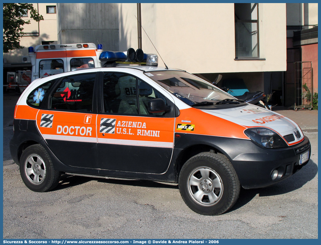 MIKE 02
118 Romagna Soccorso
Ambito Territoriale di Rimini
Renault Scenic RX4
Allestitore MAF S.n.c.
Parole chiave: 118;Romagna;Soccorso;Rimini;Automedica;Renault;Scenic;RX4;MAF