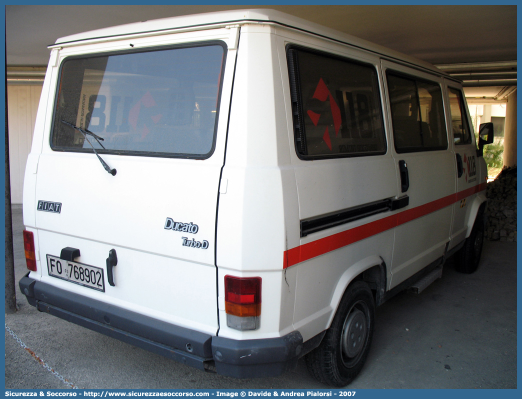 PAPA 05
118 Romagna Soccorso
Ambito Territoriale di Rimini
Fiat Ducato I serie
Parole chiave: 118;Romagna;Soccorso;Rimini;Fiat;Ducato