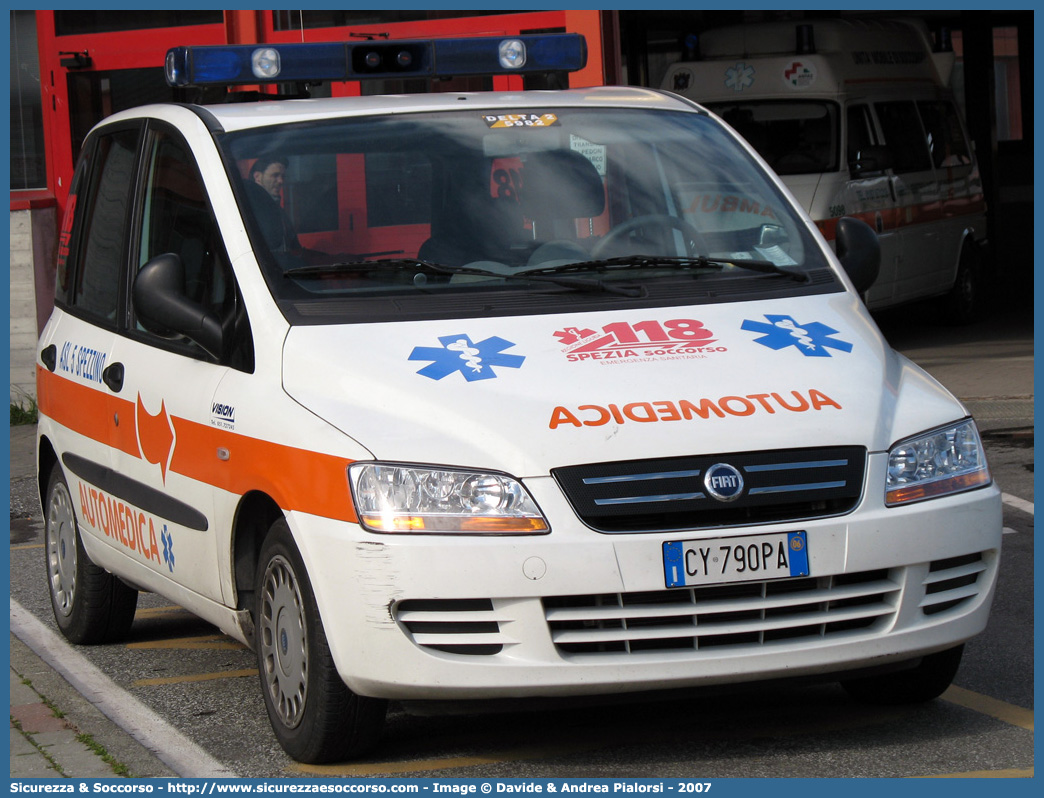 5982
118 Spezia Soccorso
Fiat Multipla II serie
Allestitore Vision S.r.l.
Parole chiave: 118;Spezia;Soccorso;Automedica;Fiat;Multipla;Vision