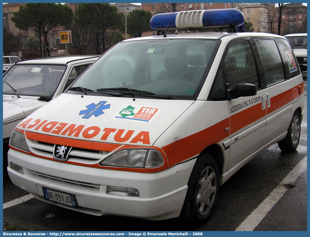 -
118 Umbria Soccorso
Azienda USL Umbria 2
Peugeot 806
Allestitore Bollanti S.r.l.
Parole chiave: 118;Umbria;Soccorso;Terni;Automedica;Peugeot;806