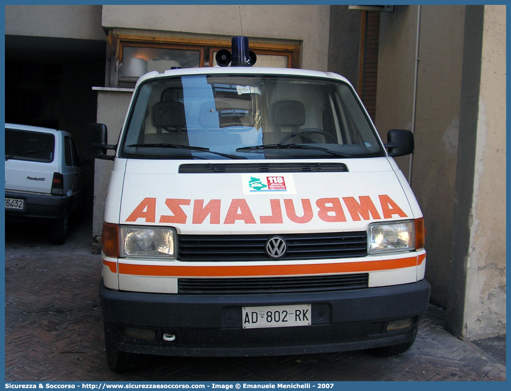 -
118 Umbria Soccorso
Azienda USL Umbria 2
Volkswagen Transporter T4
Allestitore Bollanti S.r.l.
Parole chiave: 118;Umbria;Soccorso;Terni;Ambulanza;Volkswagen;Transporter;T4;Bollanti