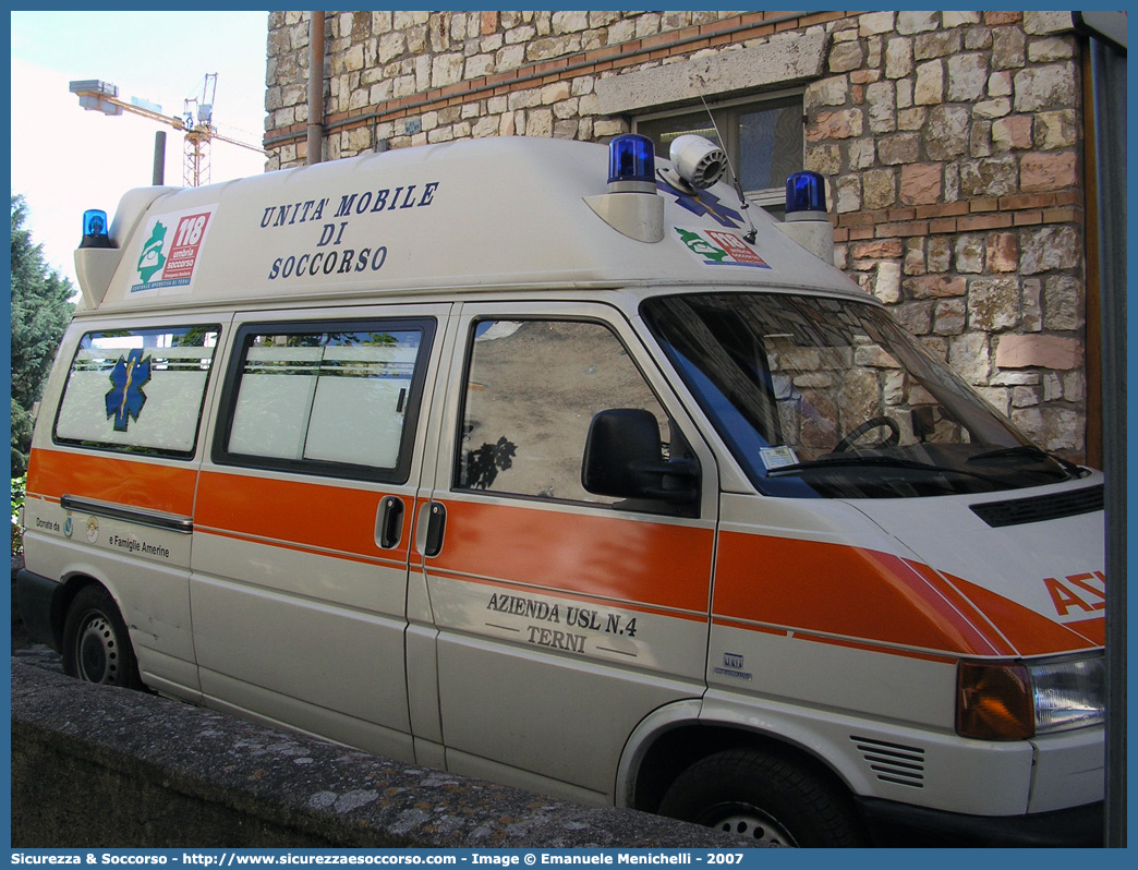 -
118 Umbria Soccorso
Azienda USL Umbria 2
Volkswagen Transporter T4
Allestitore MAF S.n.c.
Parole chiave: 118;Umbria;Soccorso;Terni;Ambulanza;Volkswagen;Transporter;T4;MAF