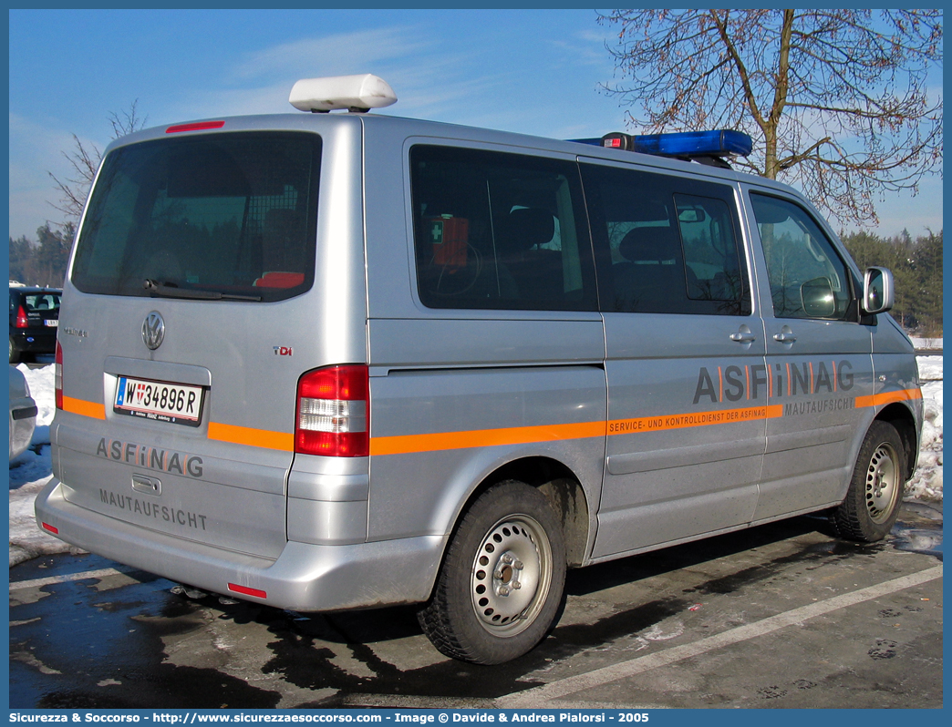 -
Republik Österreich
A.S.Fi.N.A.G.
Volkswagen Transporter T5 Multivan

Parole chiave: Republik;Österreich;ASFINAG;ASFINAG;Autobahnen;Schnellstraßen;Finanzierungs;Aktiengesellschaft;Volkswagen;Transporter;T5;A.S.Fi.N.A.G.