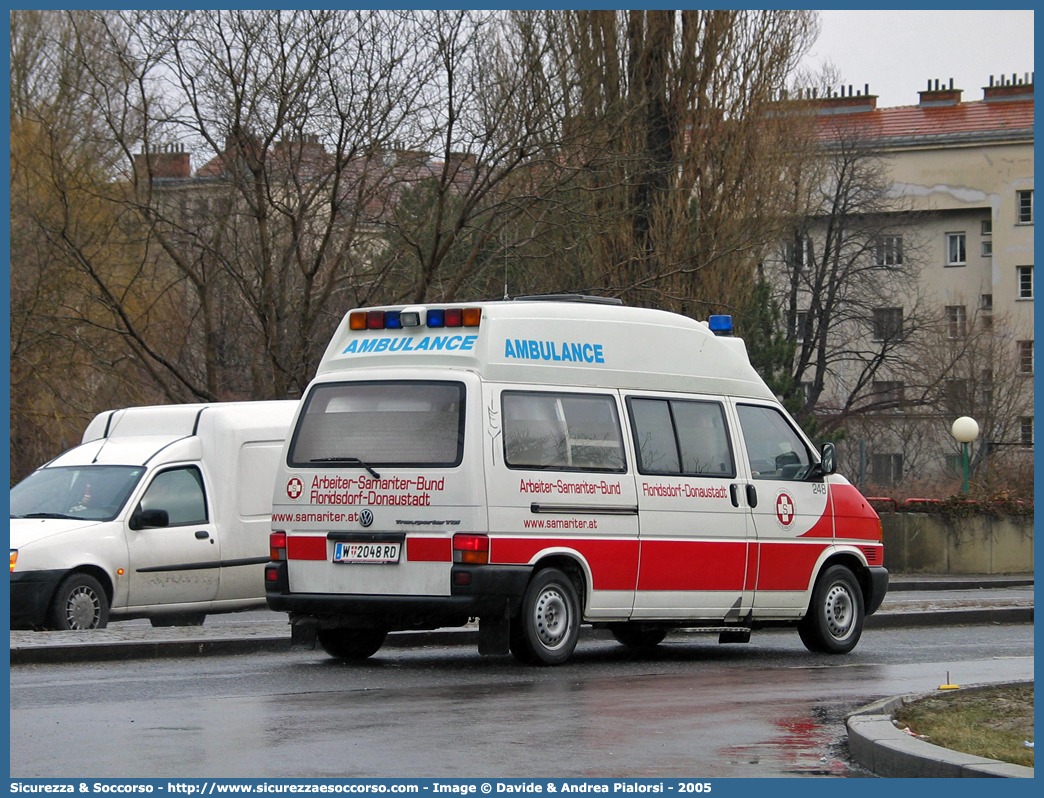 248
Republik Österreich
Samariter
Volkswagen Transporter T4
Parole chiave: Republik;Österreich;Samariter;Volkswagen;Transporter;T4